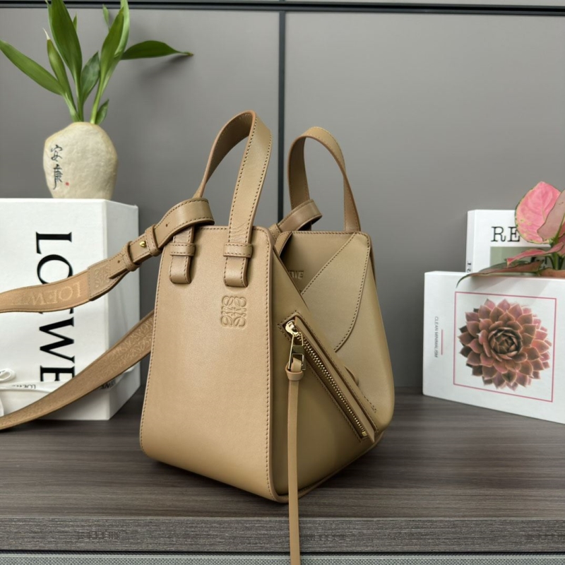 l*ew* handle bags